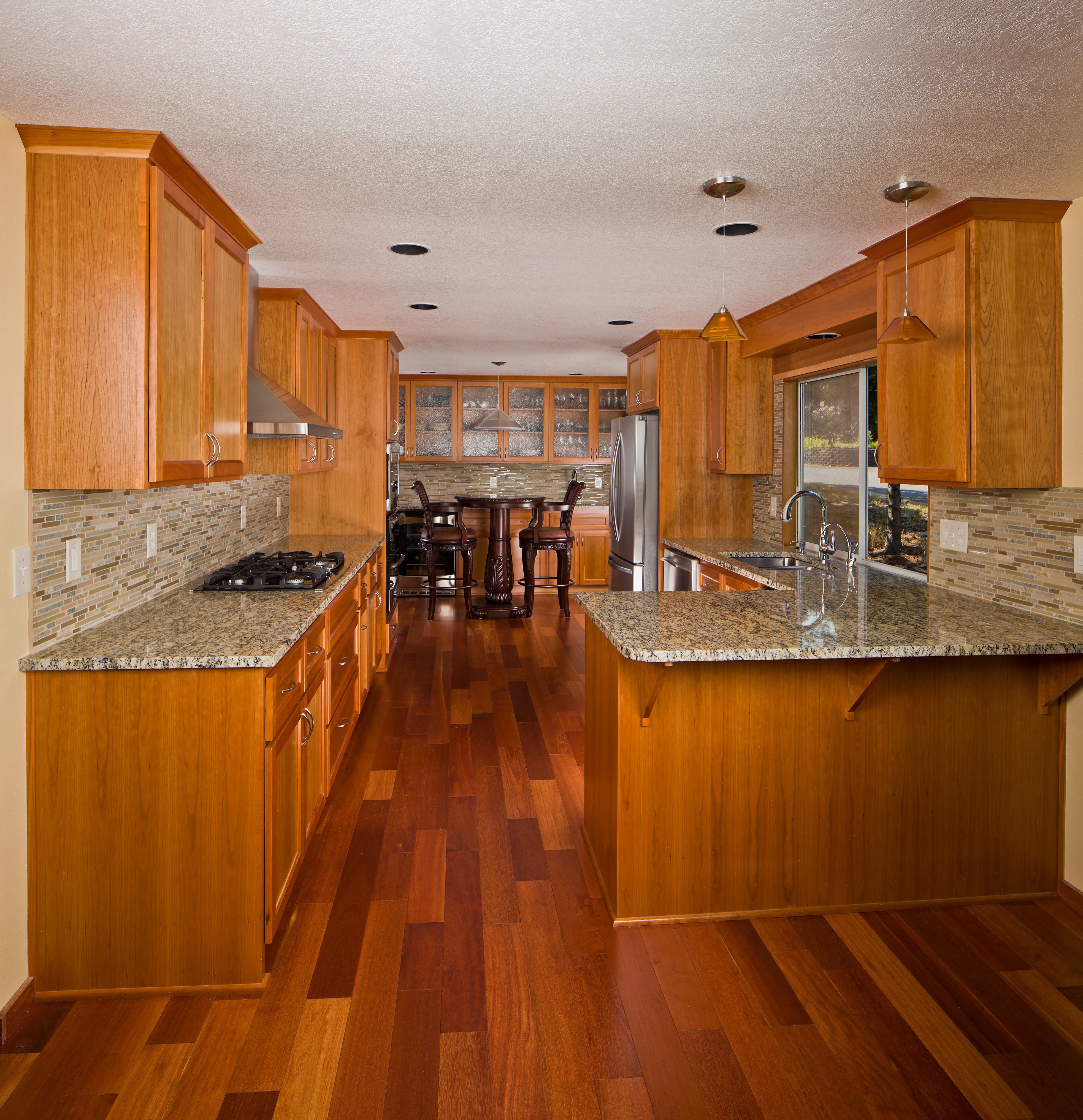 Marquez's Custom Cabinets: Service Image-0 Marquez's Custom Cabinets: Service Image-0